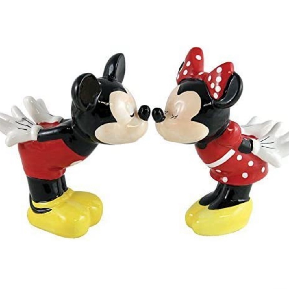 Mickey Mouse Salt and Pepper Shaker.